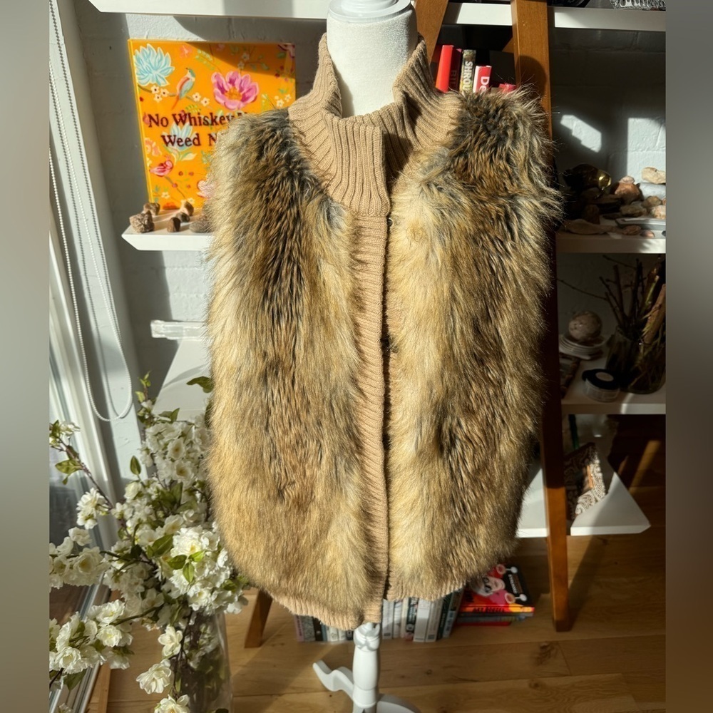 Michael Kors Faux Fur Vest Size Large